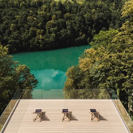 Hotel Zen Emerald & Spa, Soca River