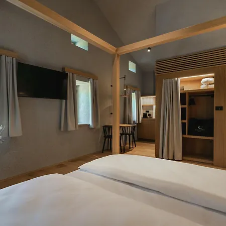 Hotel Zen Emerald & Spa, Soca River
