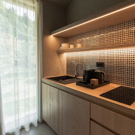 Hotel Zen Emerald & Spa, Soca River