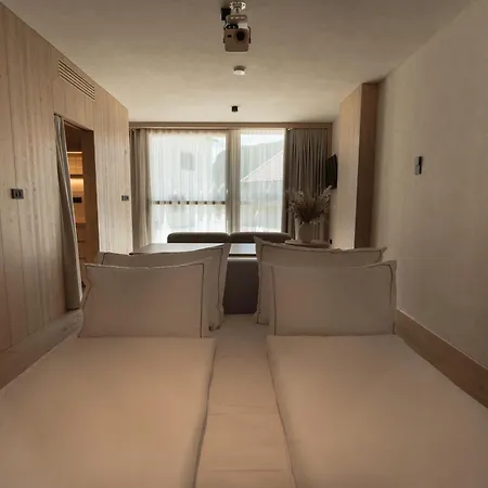 Hotel Zen Emerald & Spa, Soca River